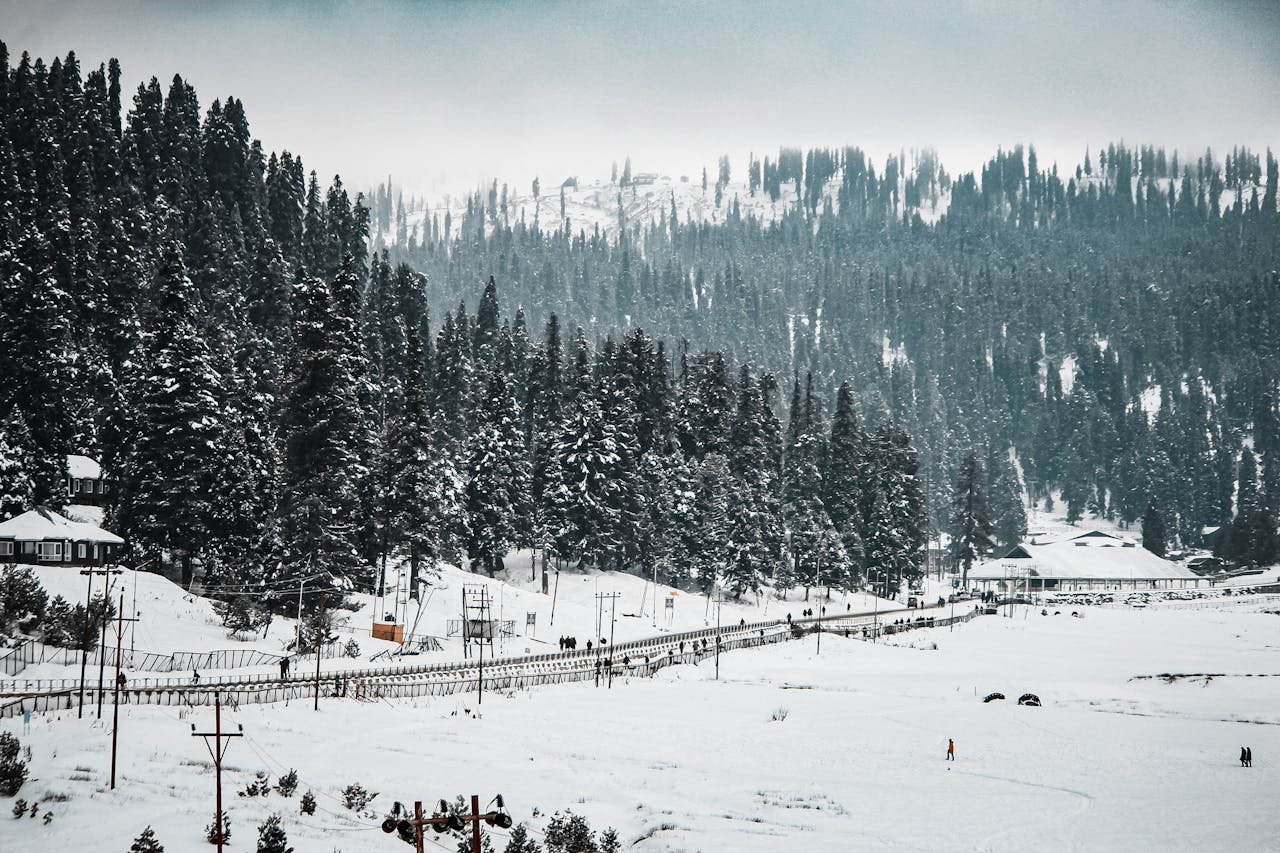 Top 7 Tourist Attractions in Kashmir